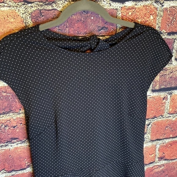 Gap Black Fit & Flare Skater Dress with Open Back with Bunny Tie Size 8 - Picture 4 of 10